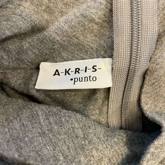 Akris Punto Gray Viscose Long Sleeve Mock Turtleneck Top Sz. 12 - Picture 5 of 10